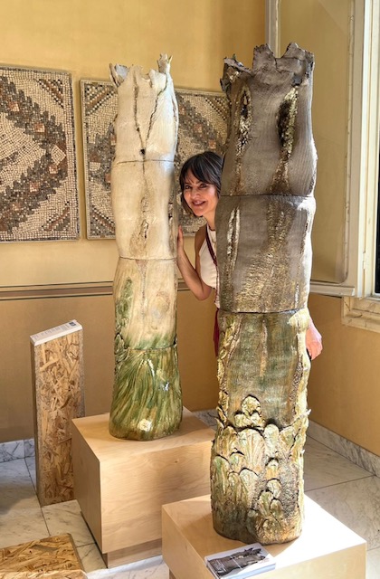 Karine Letayf et ses totems, Villa Audi, 2025. .