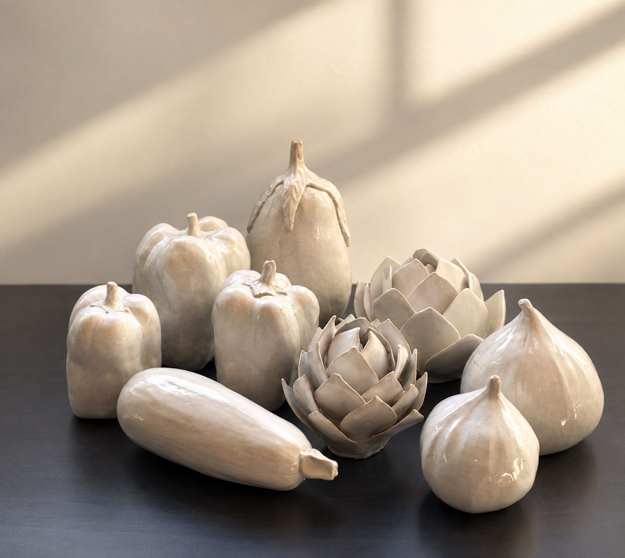 Nature morte, ensemble, . Grès blanc, émail blanc.