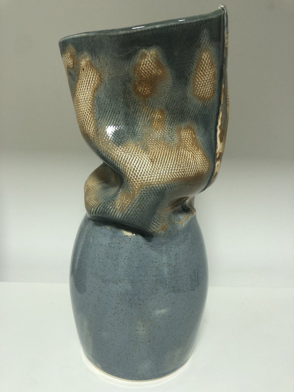 Vase empreinte bleu 3, 2019. Grès.